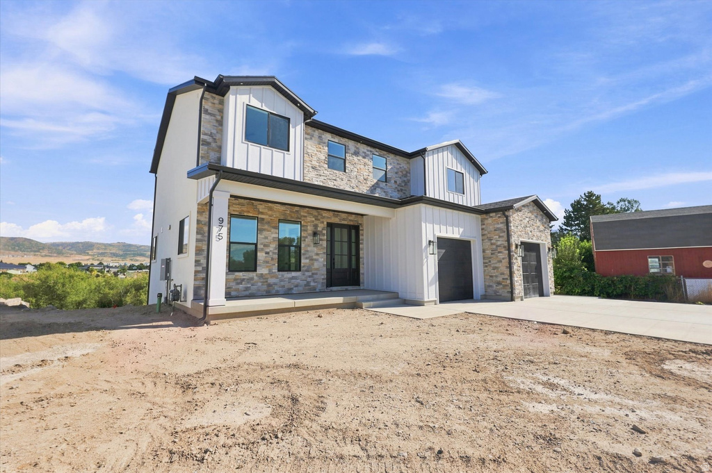 975 E OAK CREEK DR photo 2
