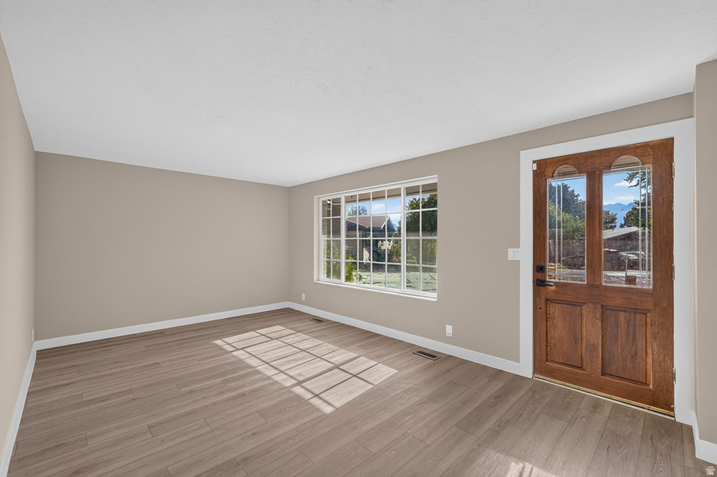 7472 S SILVER CIR photo 2