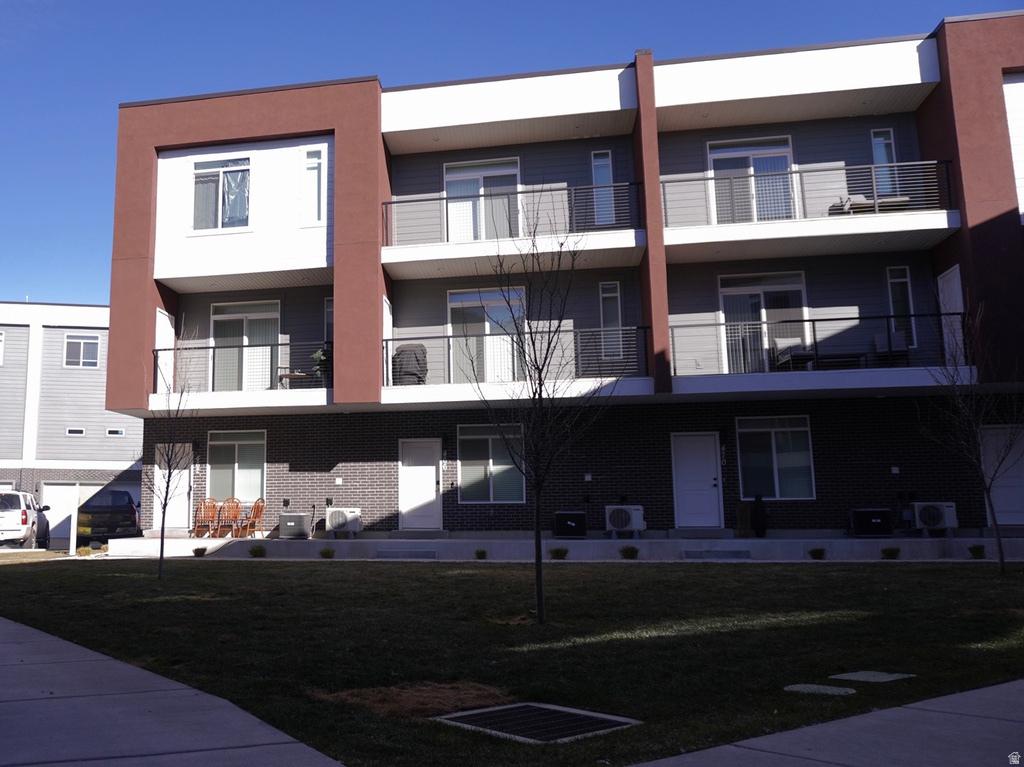 462 E 625 S photo 2