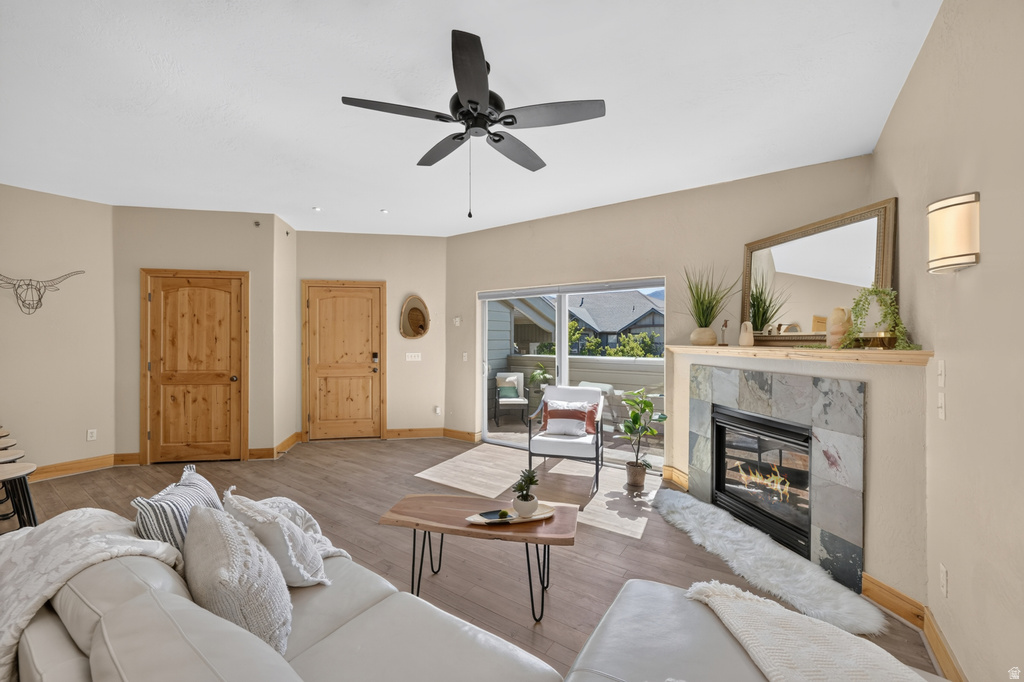 1684 W FOX HOLLOW N LN photo 3