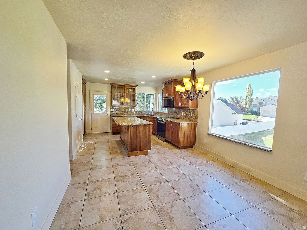 6755 S WAKEFIELD WAY photo 5