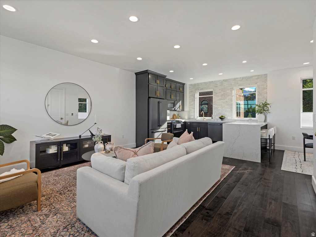 4692 S GROSVENOR CT photo 4