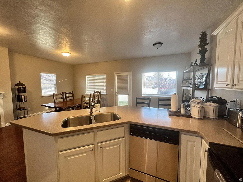 1577 W WYNGATE PARK DR photo 4