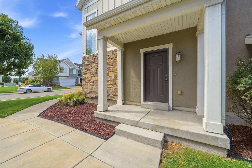 1762 W WINFORD DR photo 4