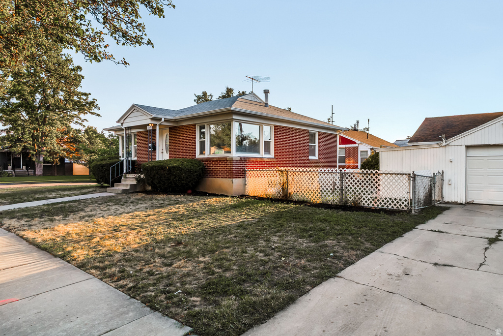 2618 S LINCOLN ST photo 3