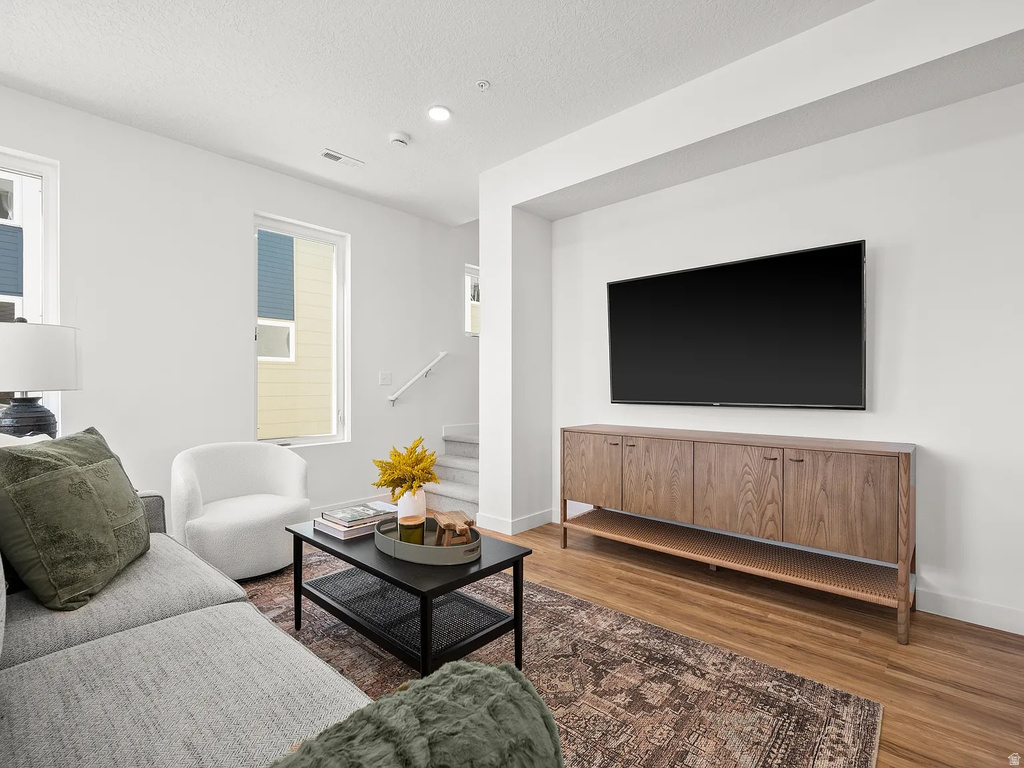 1034 W 1700 S photo 4