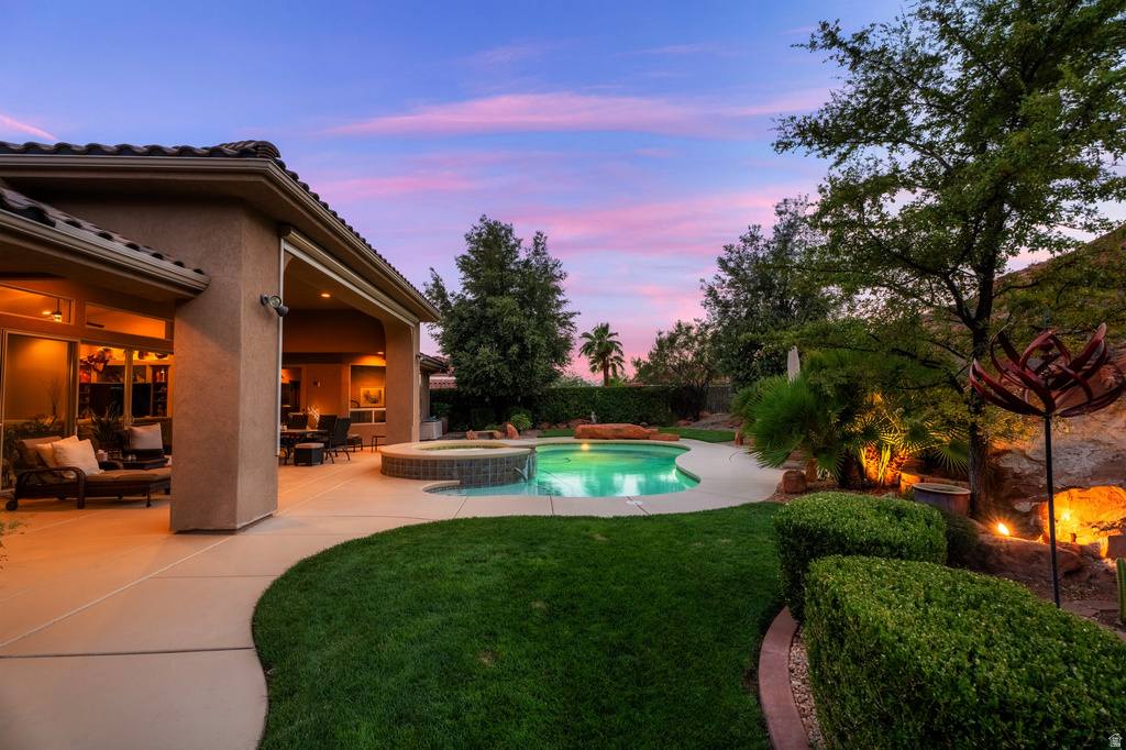 1007 N SUNSET W DR photo 4