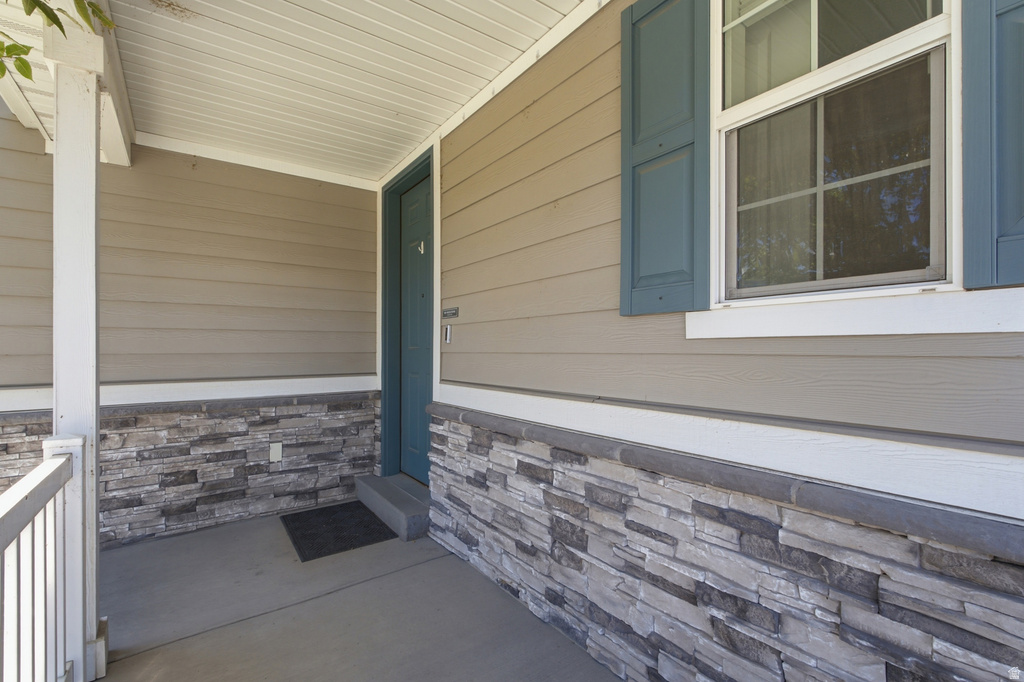 271 N 1350 W photo 4