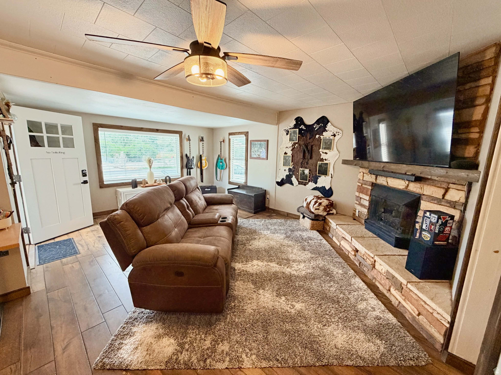 1855 W 2000 N photo 4