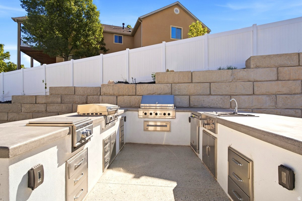 752 N 1475 E photo 3