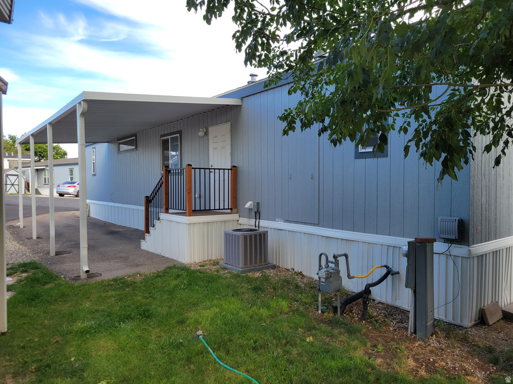 156 CUSHING WAY photo 4