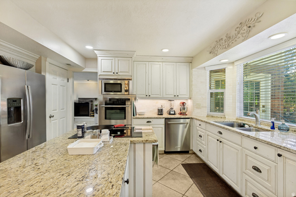 808 E SAVANNAH DR photo 5