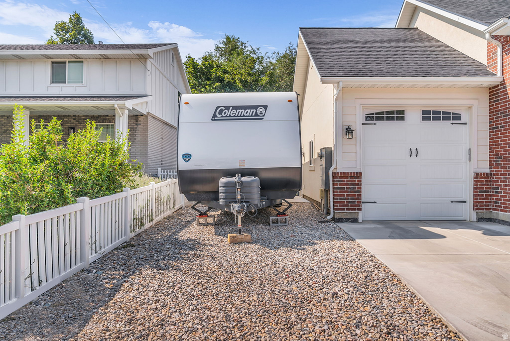 410 E PAGES LN photo 4