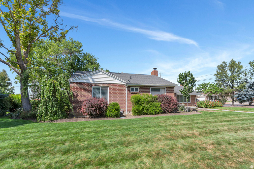 291 CHIPMAN AVE photo 4