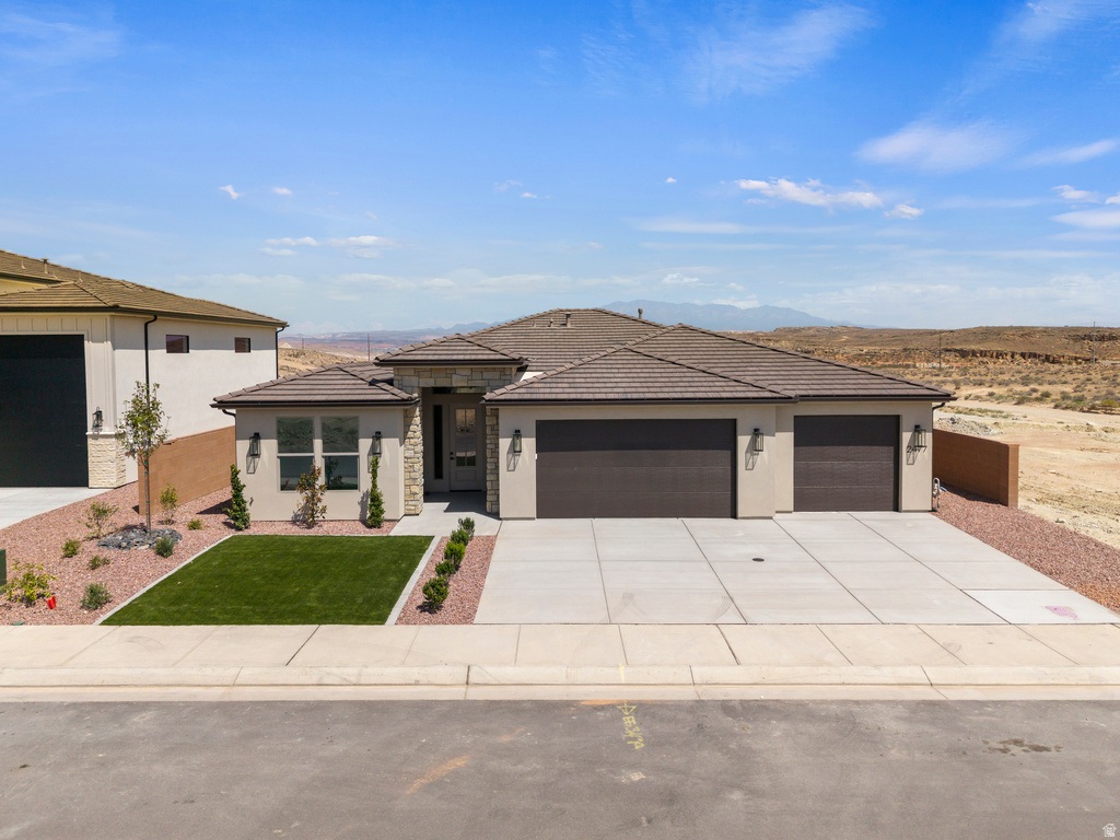 2453 E MALITSOH WAY photo 3