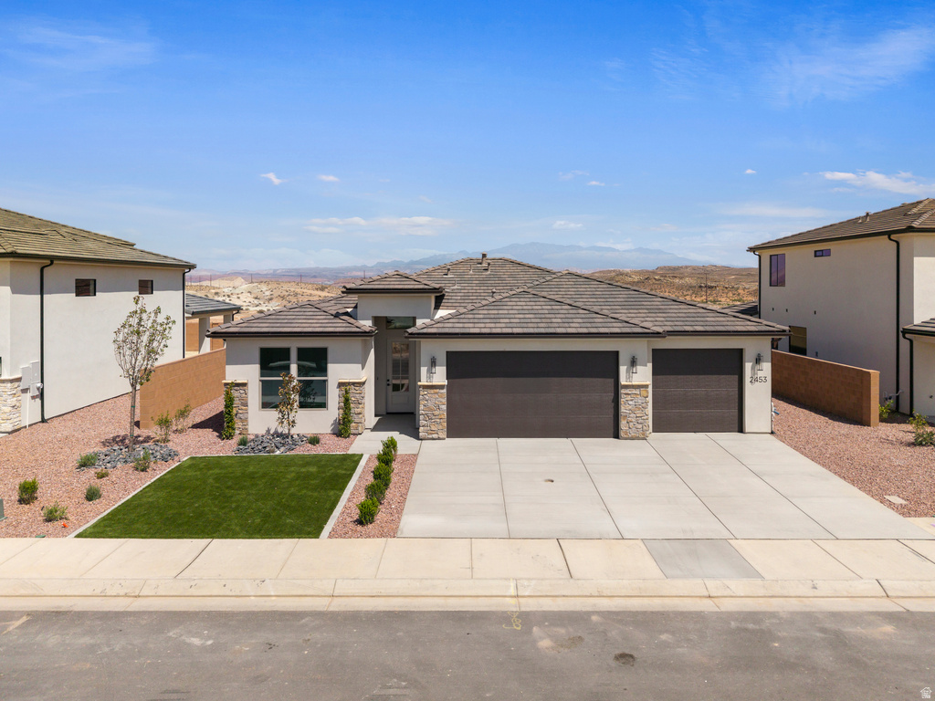 2453 E MALITSOH WAY photo 2