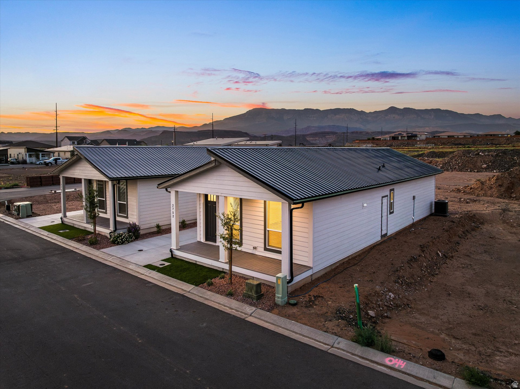 2752 W CREST VIEW LN photo 5