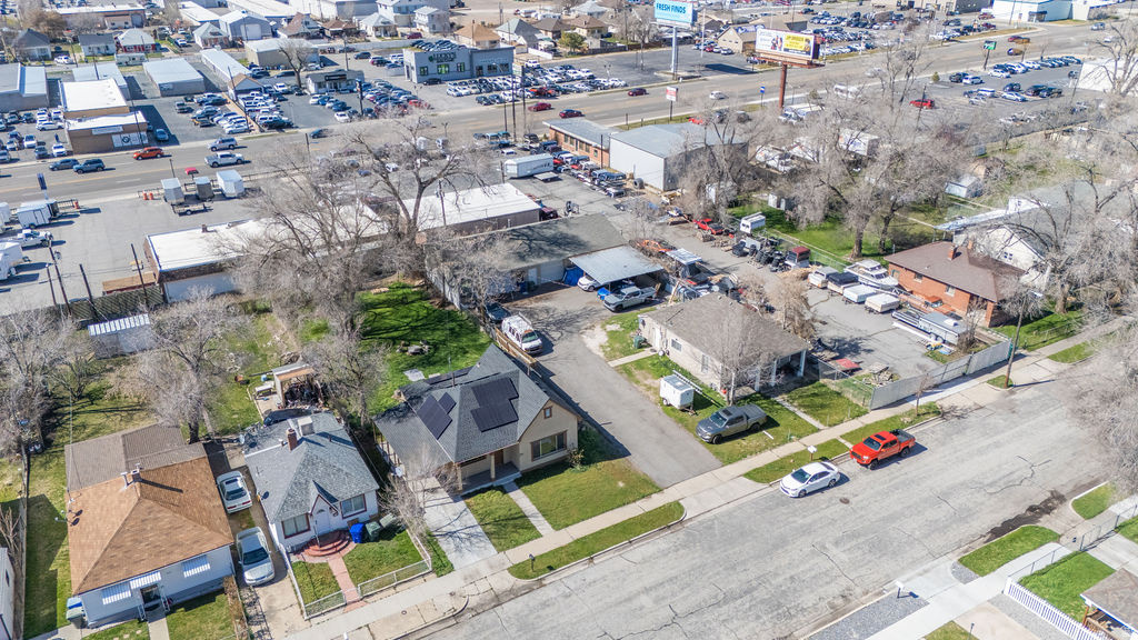 3291 PINGREE AVE photo 4