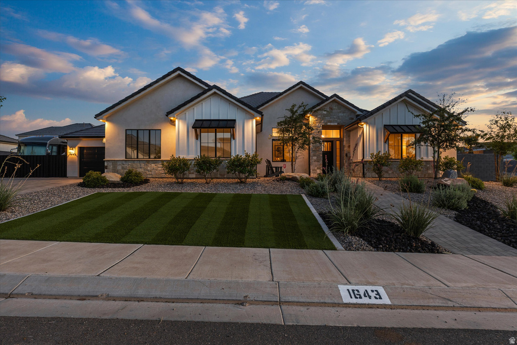 1643 W BELAYER DR photo 3