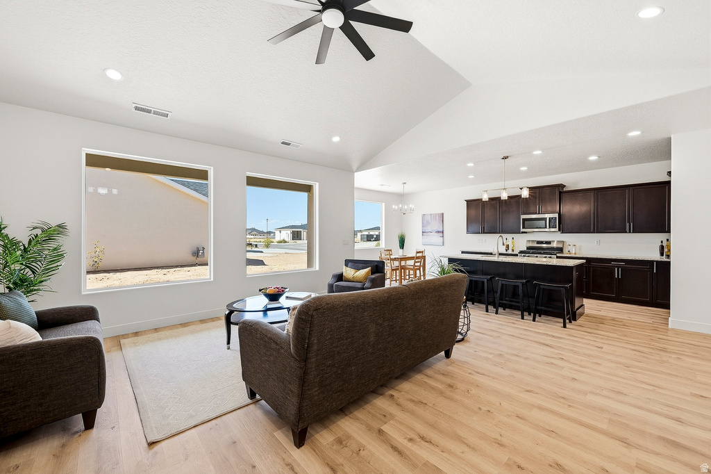4913 N 970 E photo 2