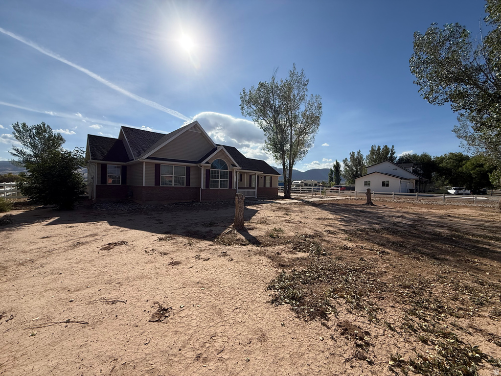 4212 N QUARTERHORSE DR photo 2