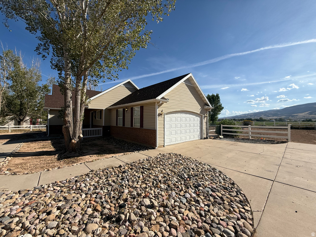 4212 N QUARTERHORSE DR photo 3
