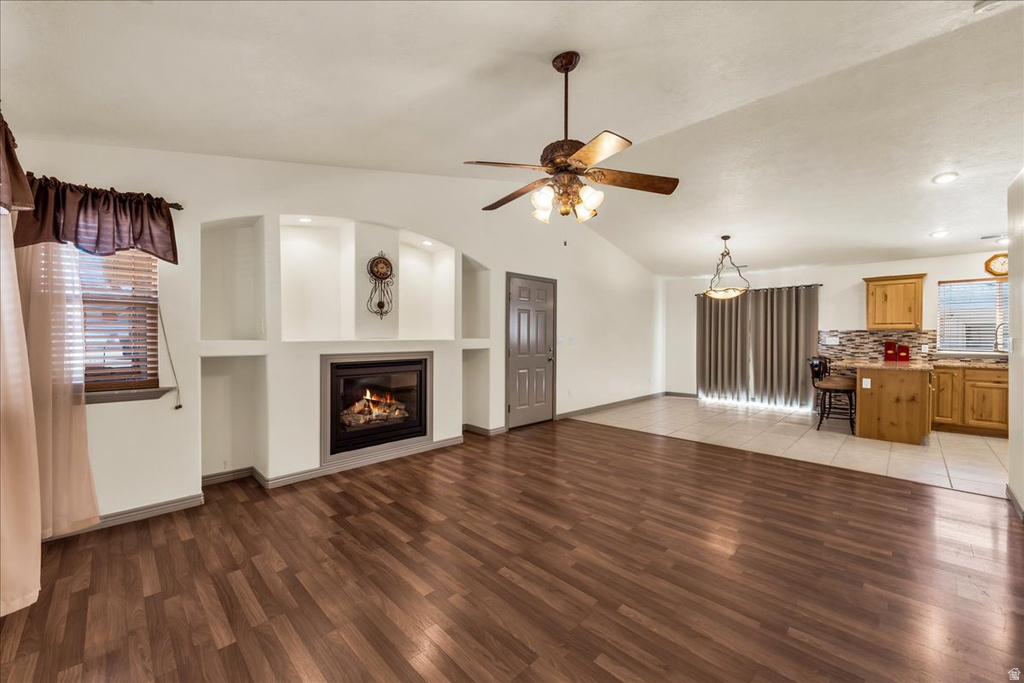 2721 E RIVERSIDE DR photo 5