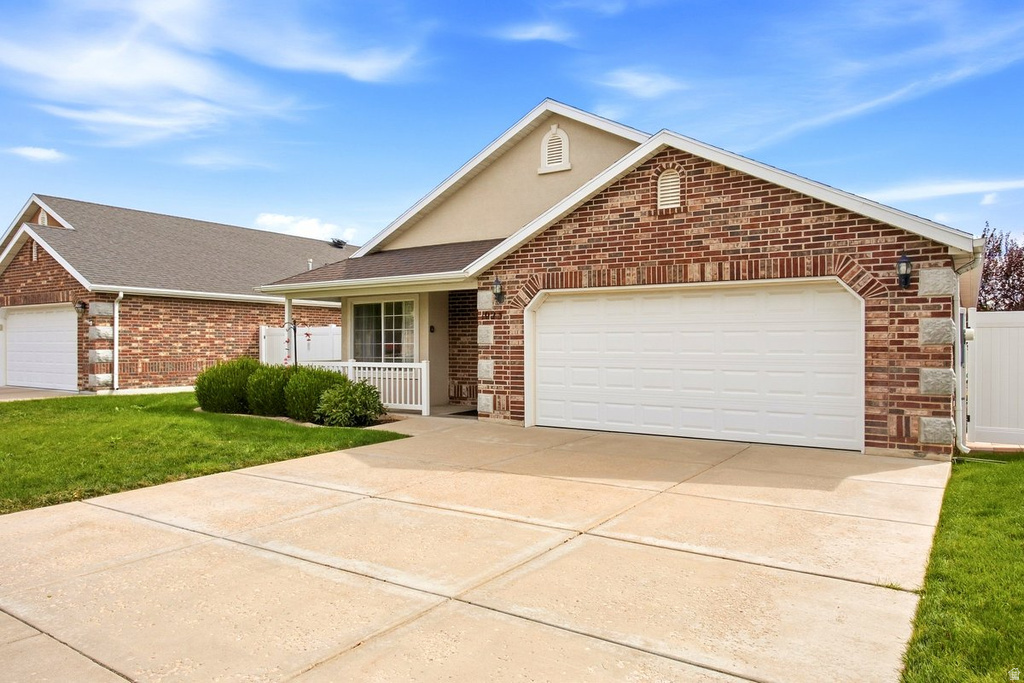 1025 W 2250 N photo 2