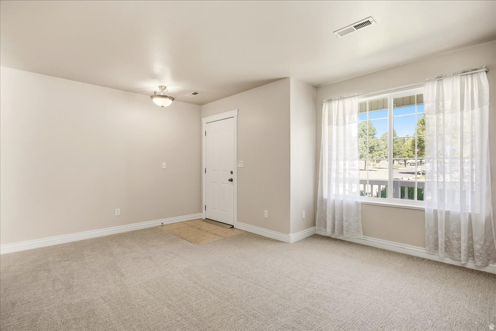 1025 W 2250 N photo 5