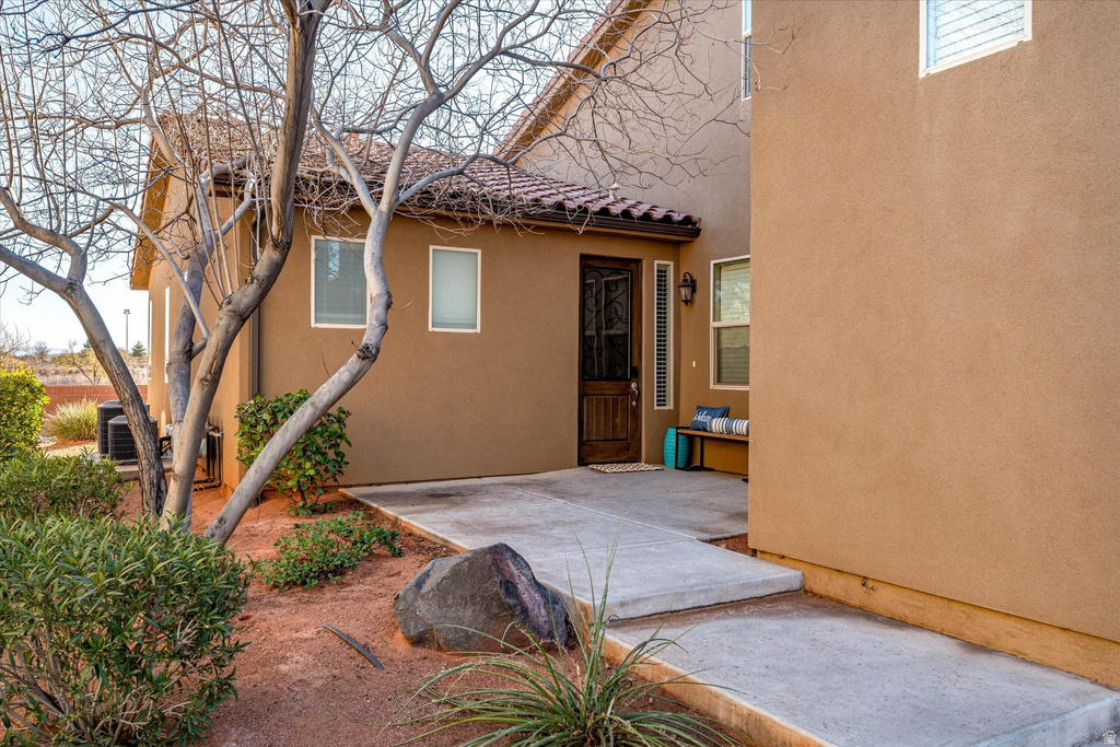 3800 N PARADISE DR photo 3