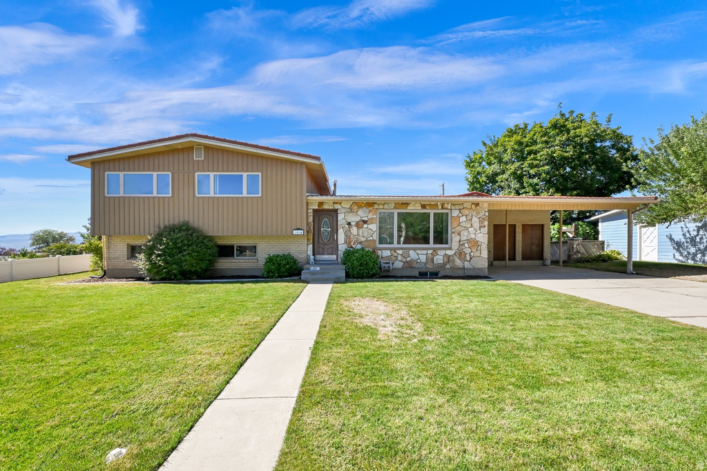 1664 W LAKEWOOD DR photo 2