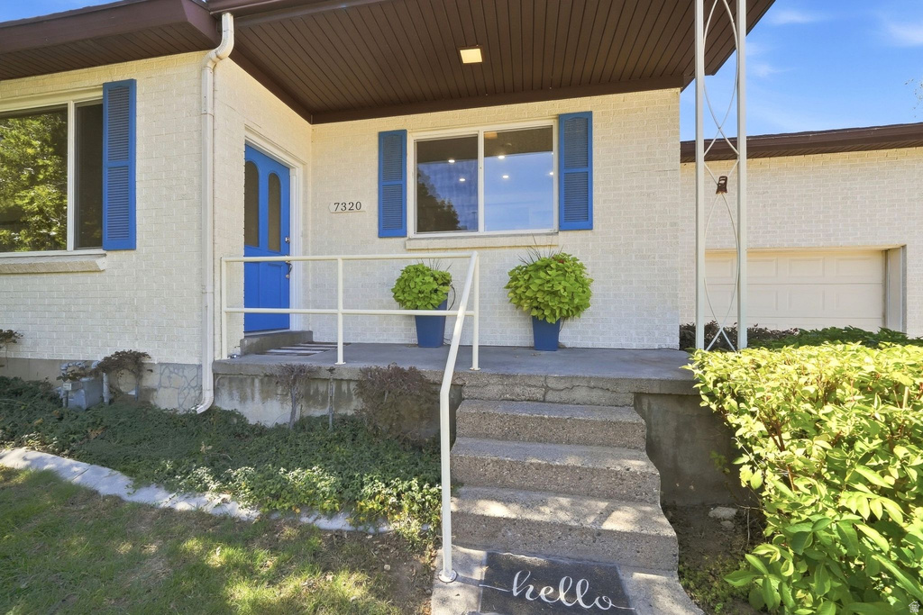 7320 S CHRIS LN photo 4