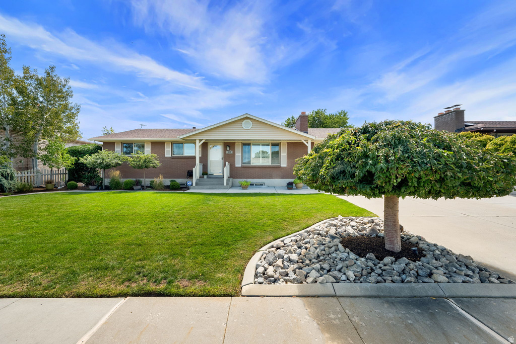 3357 W BLUE HAVEN S DR photo 3