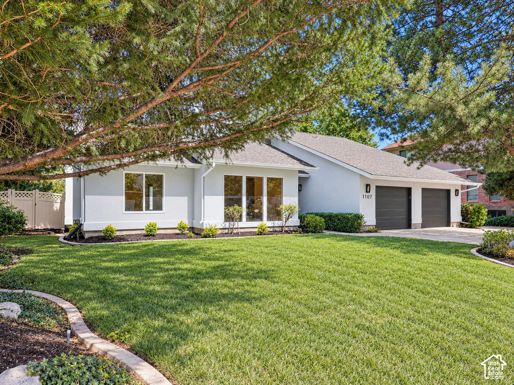 1107 E BIRCHBROOK S CIR photo 2