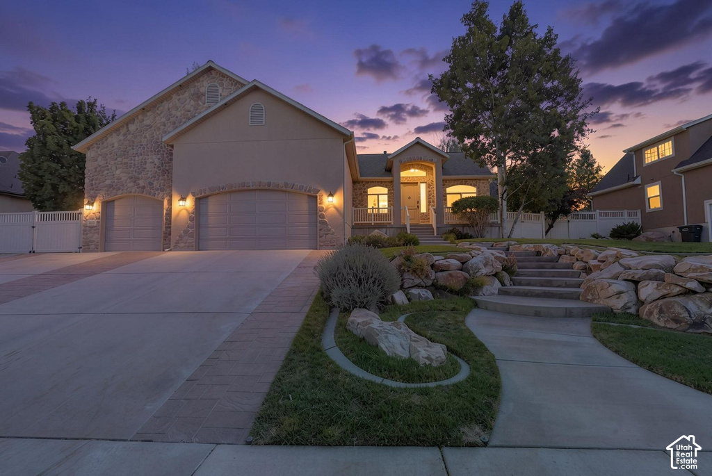 1252 HAYLIE LN photo 2
