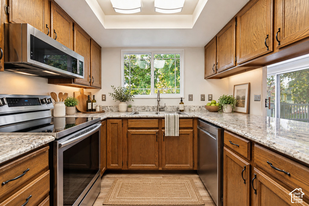 1238 W SOUTHHAMPTON photo 4