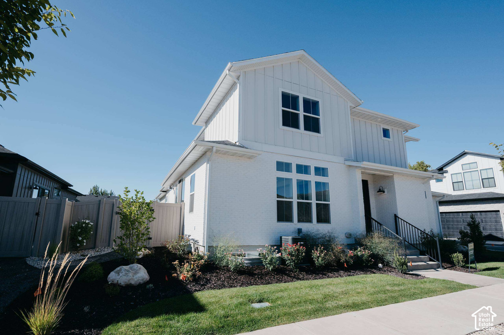 1440 W PLEASANT VIEW DR photo 2