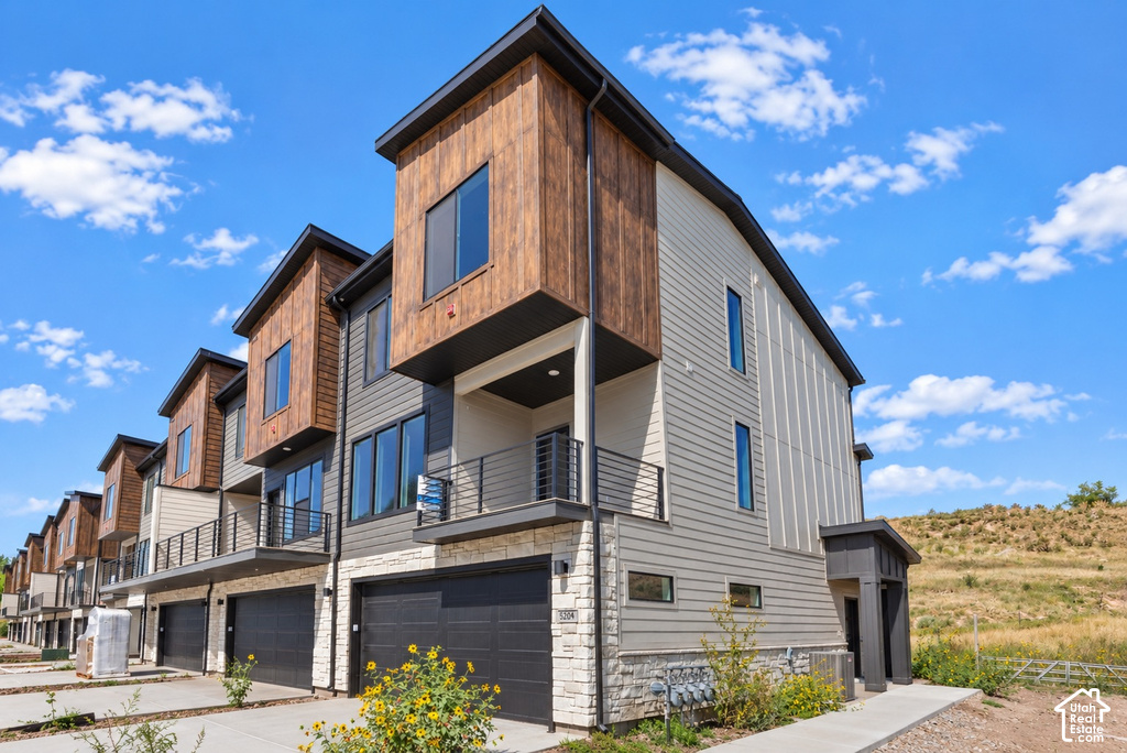 5882 N ELLE LN photo 3