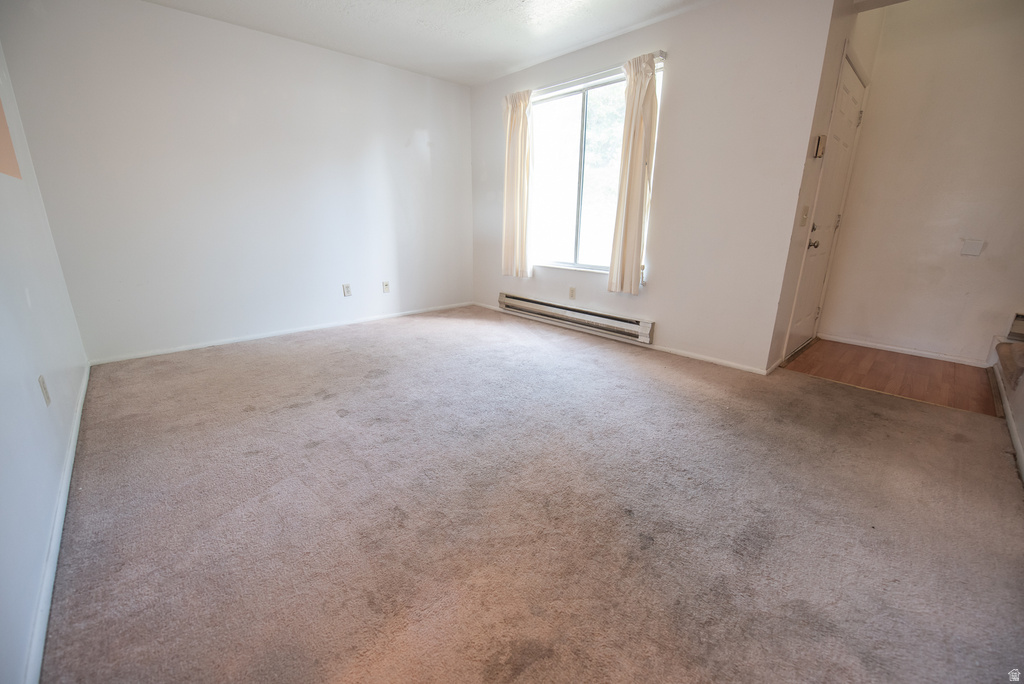870 S 1625 E photo 3