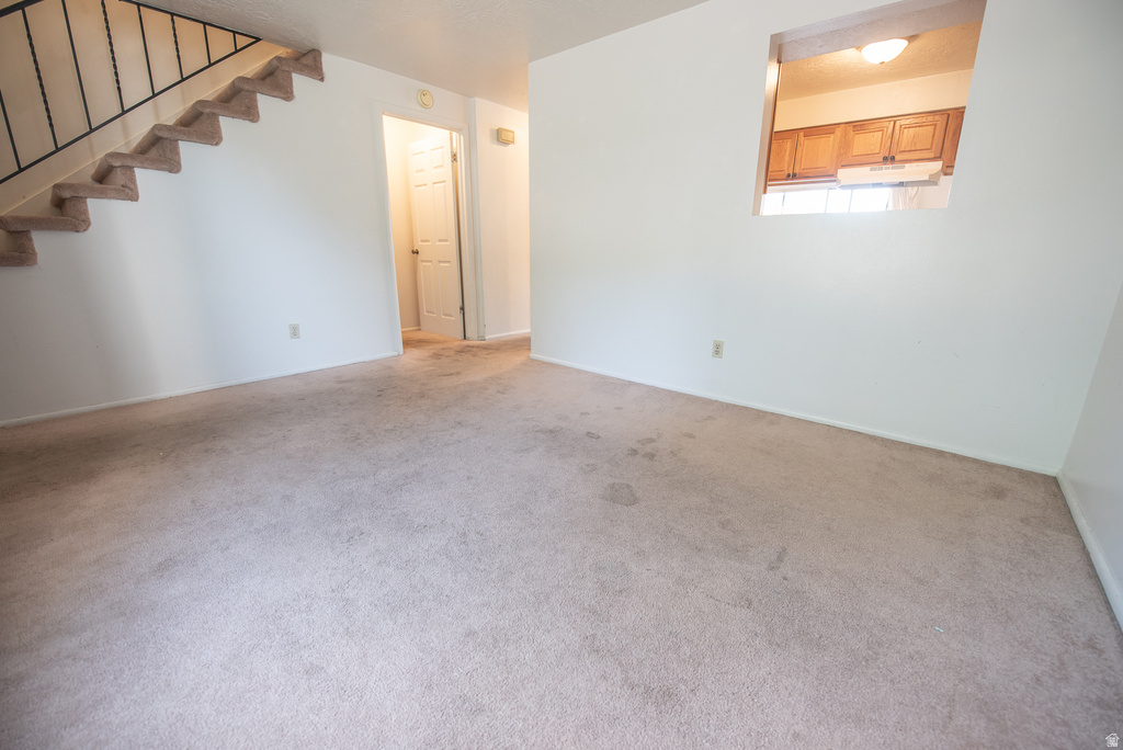 870 S 1625 E photo 5