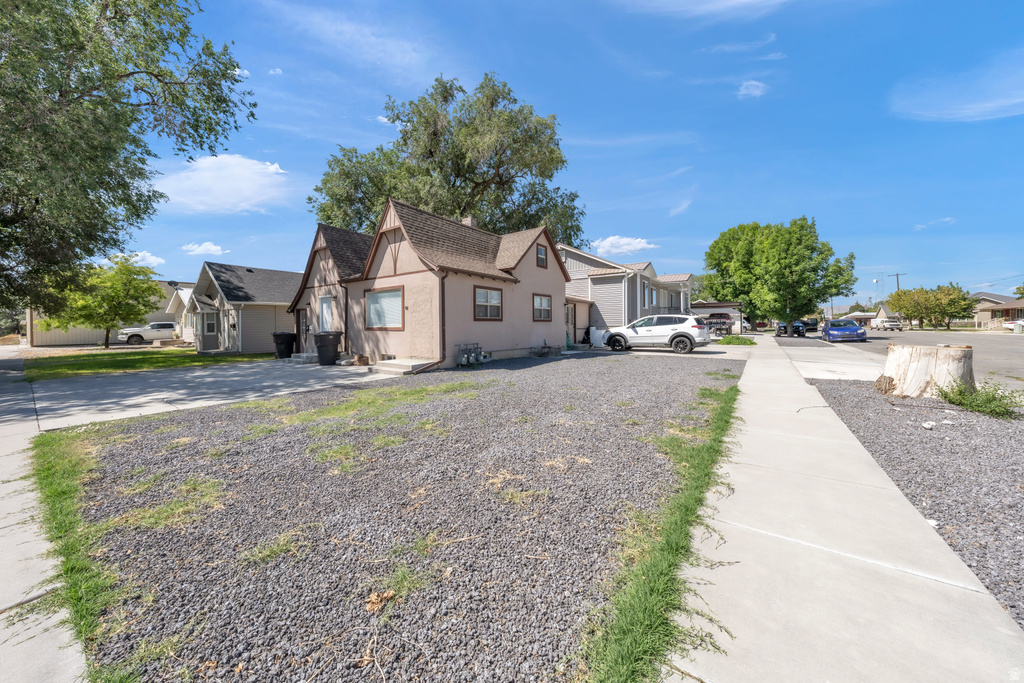 67 N 200 E photo 3