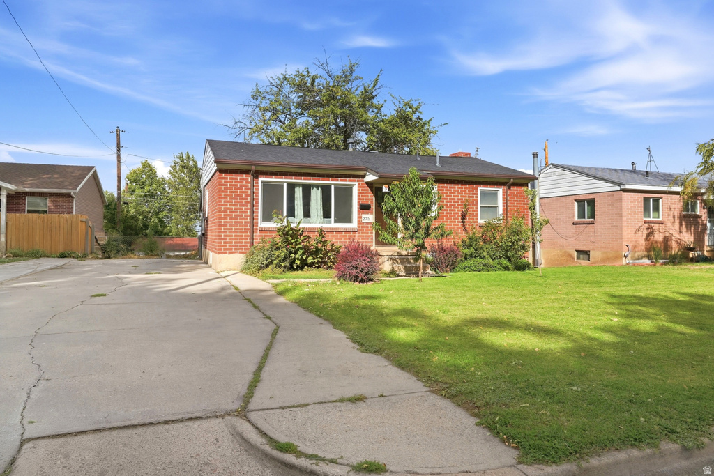 271 JACKSON AVE photo 2