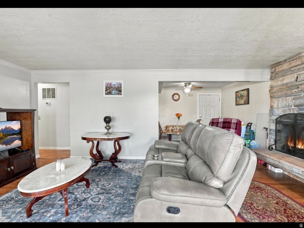 881 E MAPLE VIEW DR photo 2