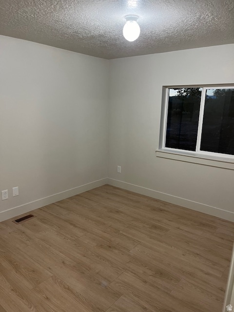 285 E 100 N photo 5