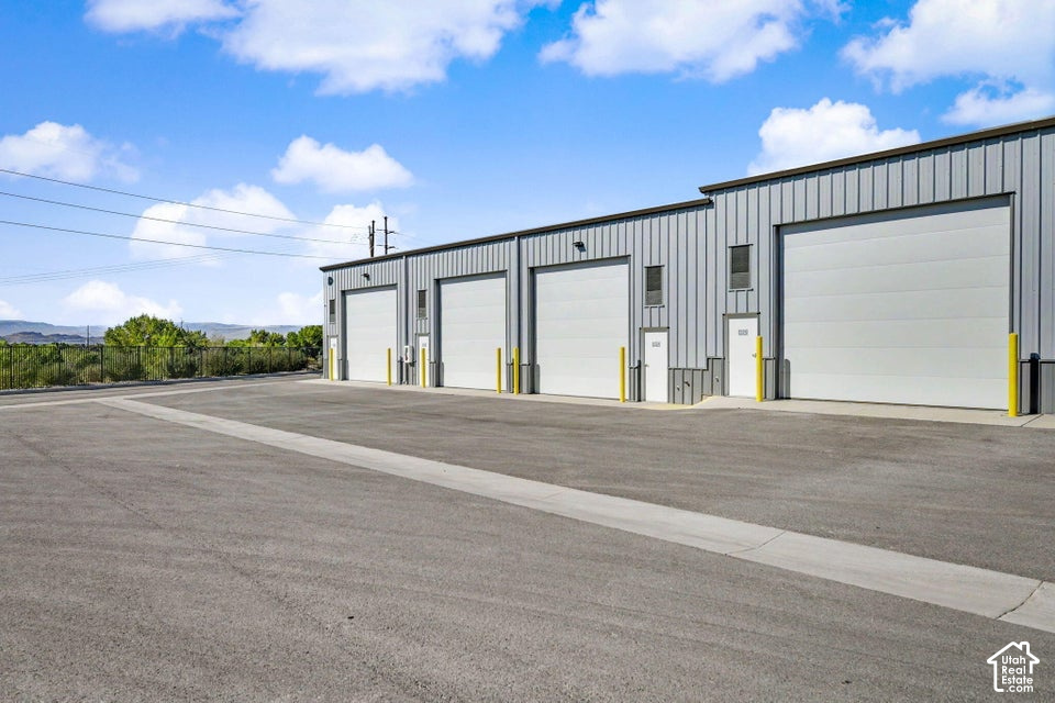 24 E Industrial Dr #D23, Washington, UT 84780