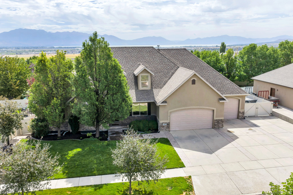 1092 N COYOTE RUN photo 3