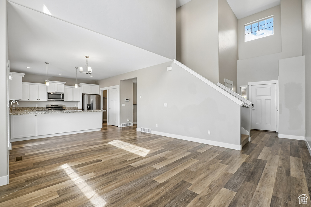 1056 S ASPEN E PL photo 3
