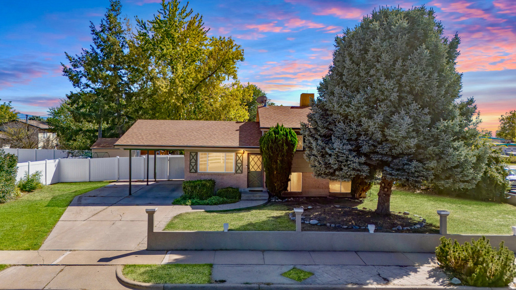 293 W 1225 N photo 2
