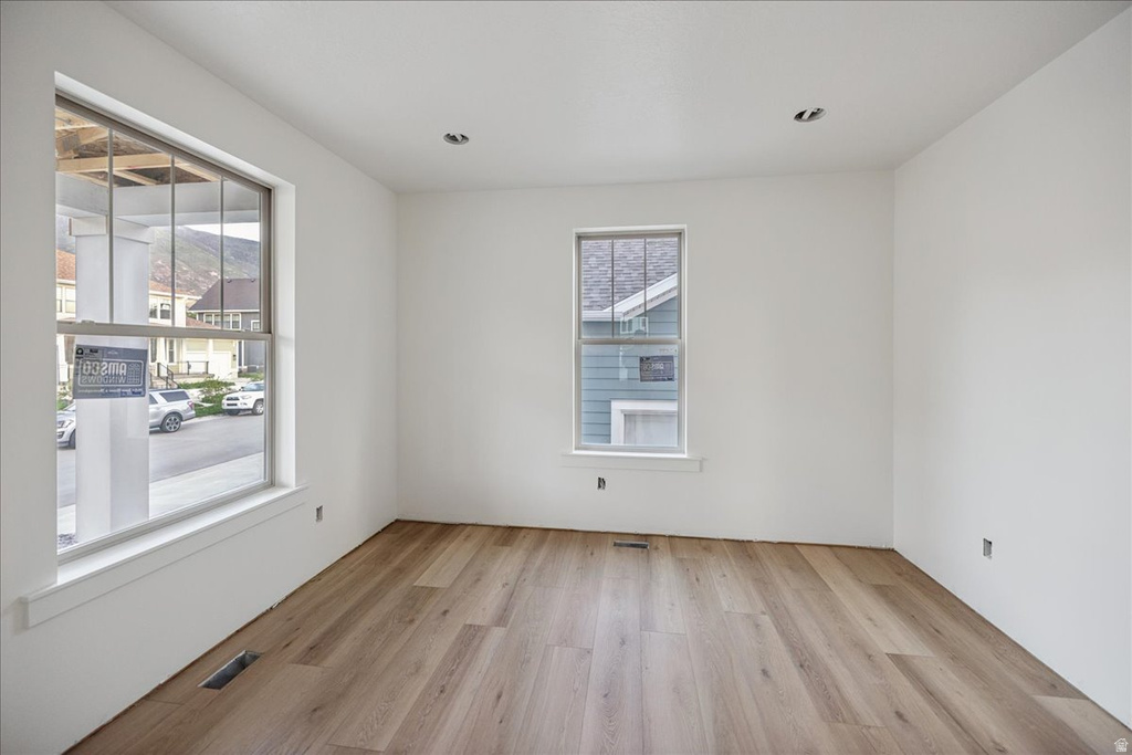 96 S HORIZON DR photo 4