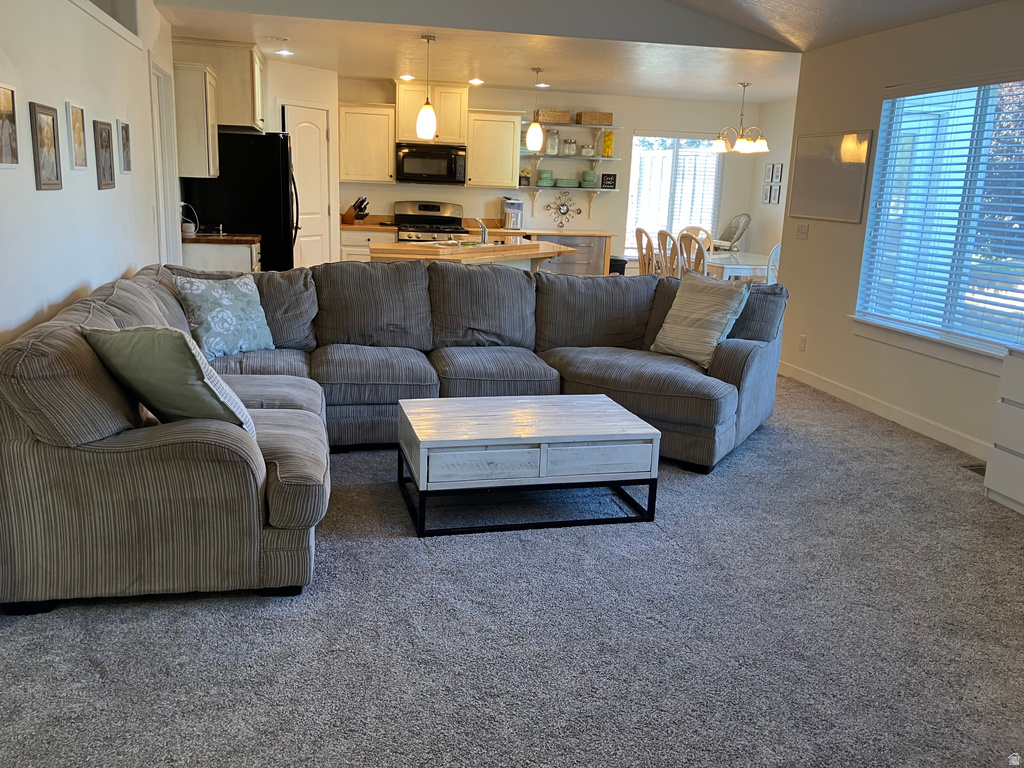 9290 N HORIZON DR photo 2
